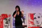 Cleo Ruisz, Beziehungslos in der Bar Wien