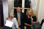 King Mo, Tom Sakis, Manuela Dorn